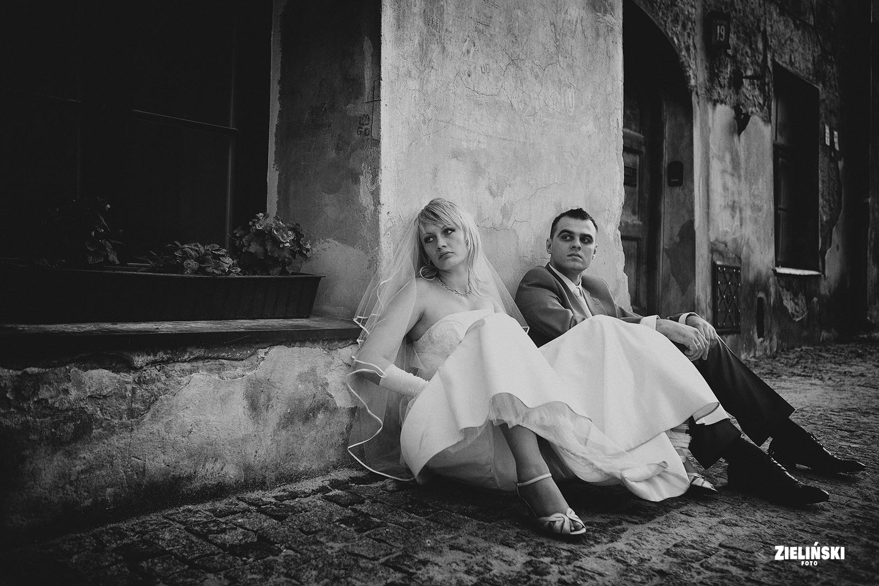 Fotografia ślubna - zdjęcia plenerowe i reportażowe - zdjęcie nr 13