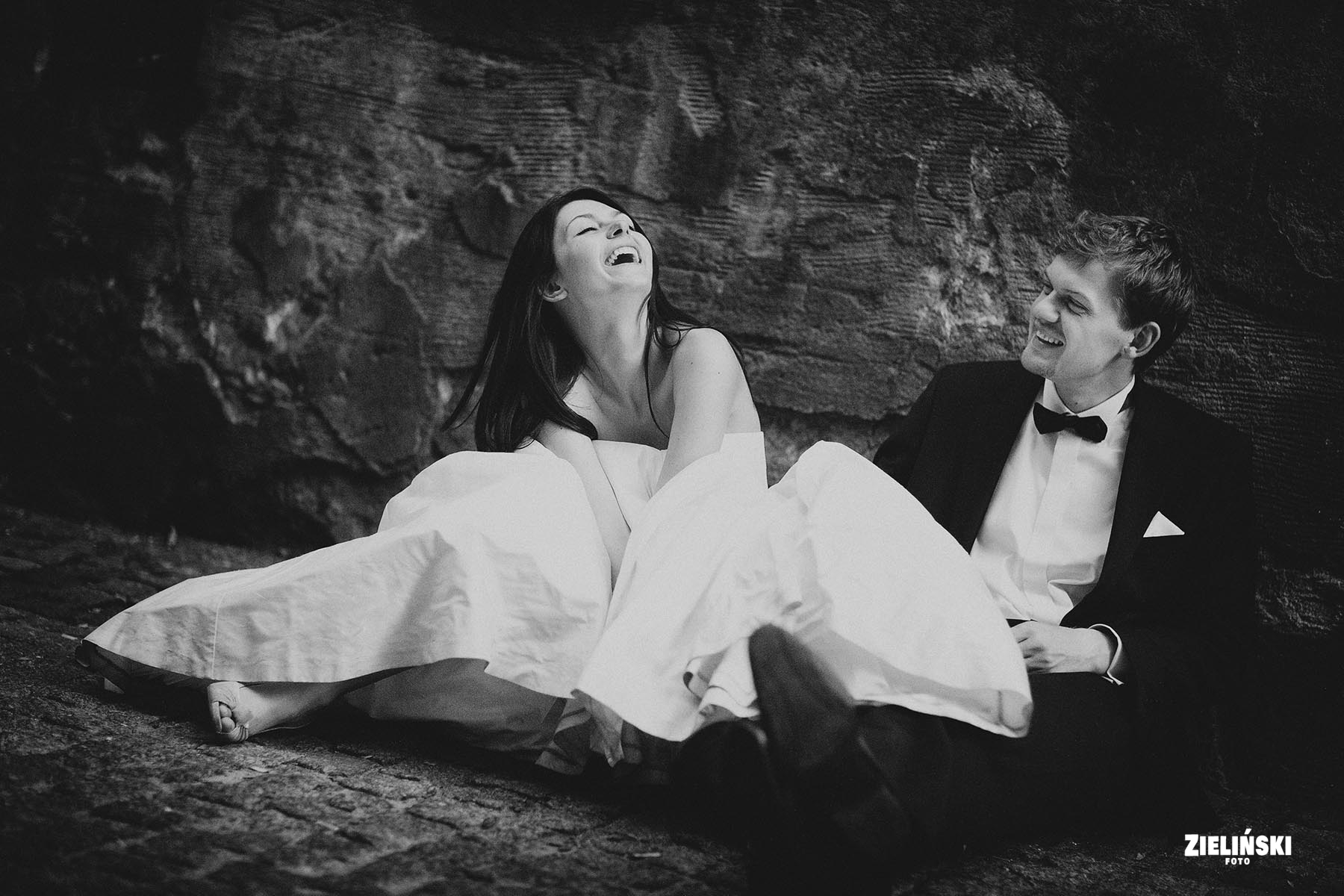 Fotografia ślubna - zdjęcia plenerowe i reportażowe - zdjęcie nr 13