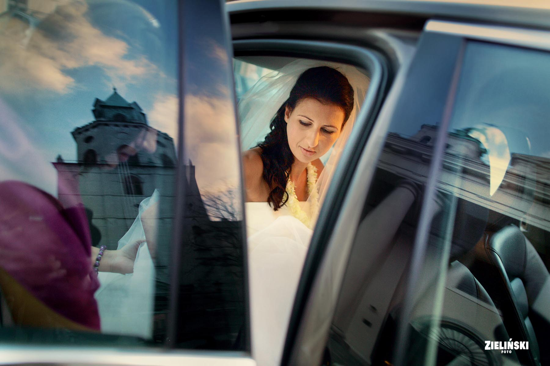 Fotografia ślubna - zdjęcia plenerowe i reportażowe - zdjęcie nr 20