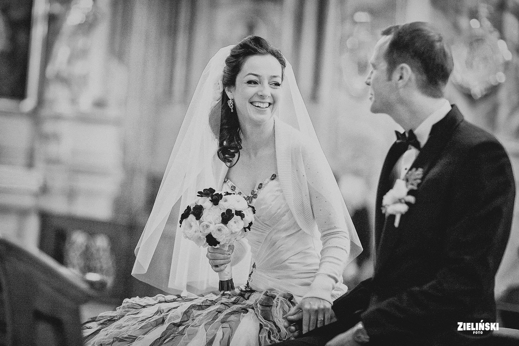 Fotografia ślubna - zdjęcia plenerowe i reportażowe - zdjęcie nr 36