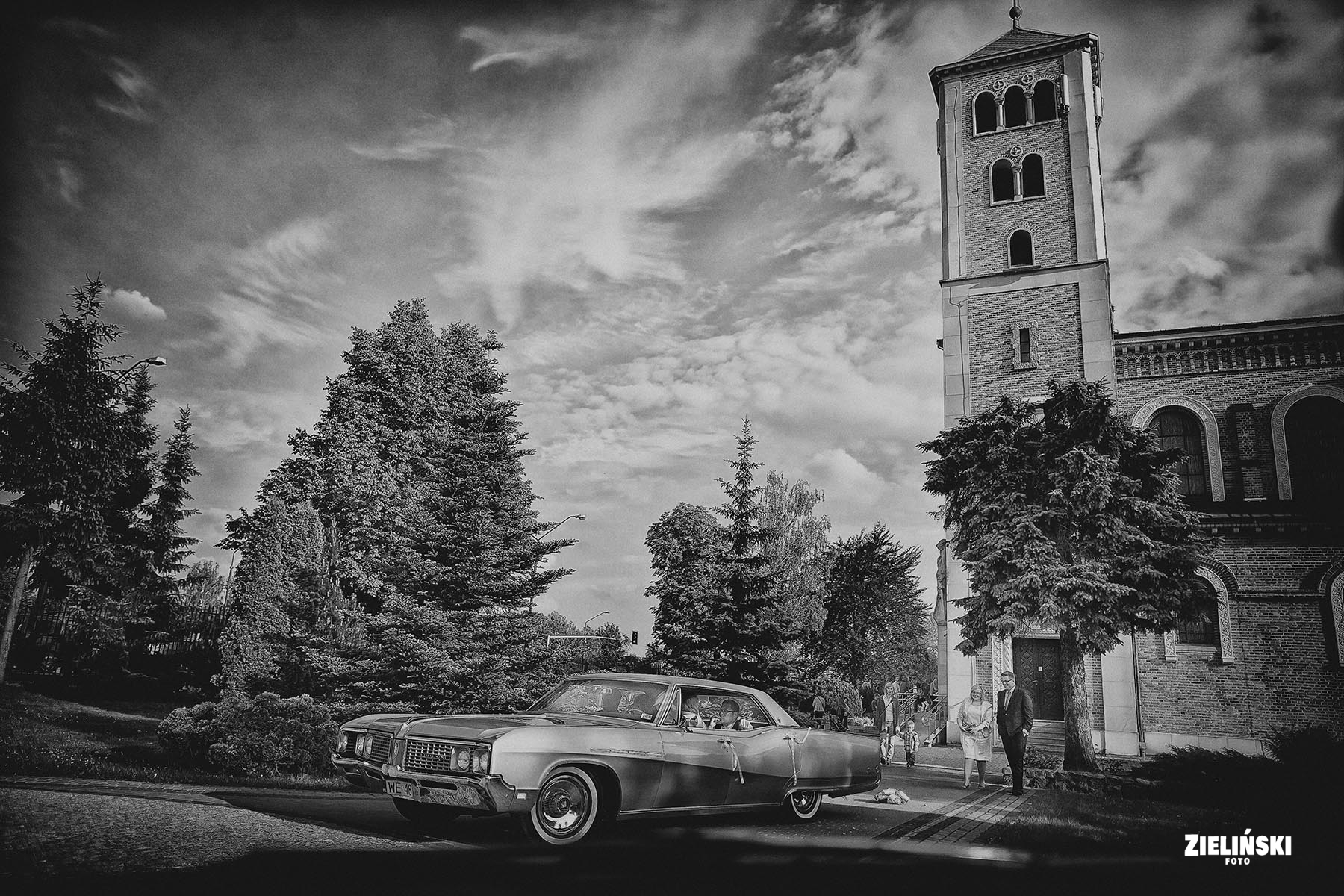 Fotografia ślubna - zdjęcia plenerowe i reportażowe - zdjęcie nr 9