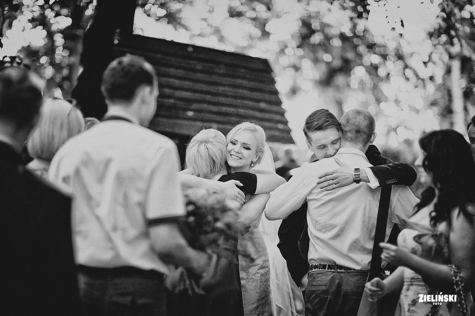 Fotografia ślubna - zdjęcia plenerowe i reportażowe - zdjęcie nr 2