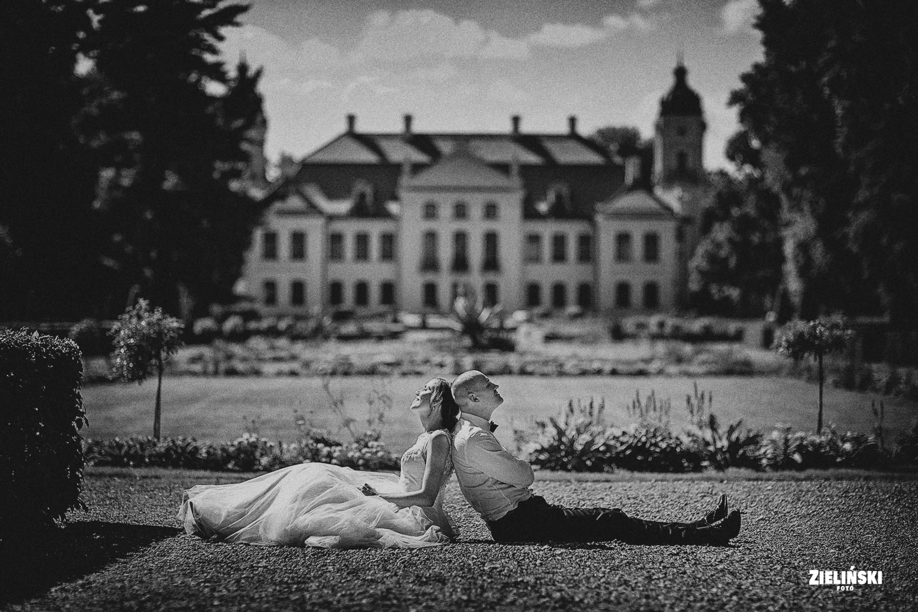Pałac w Kozłówce - sesja ślubna - zdjęcie nr 10