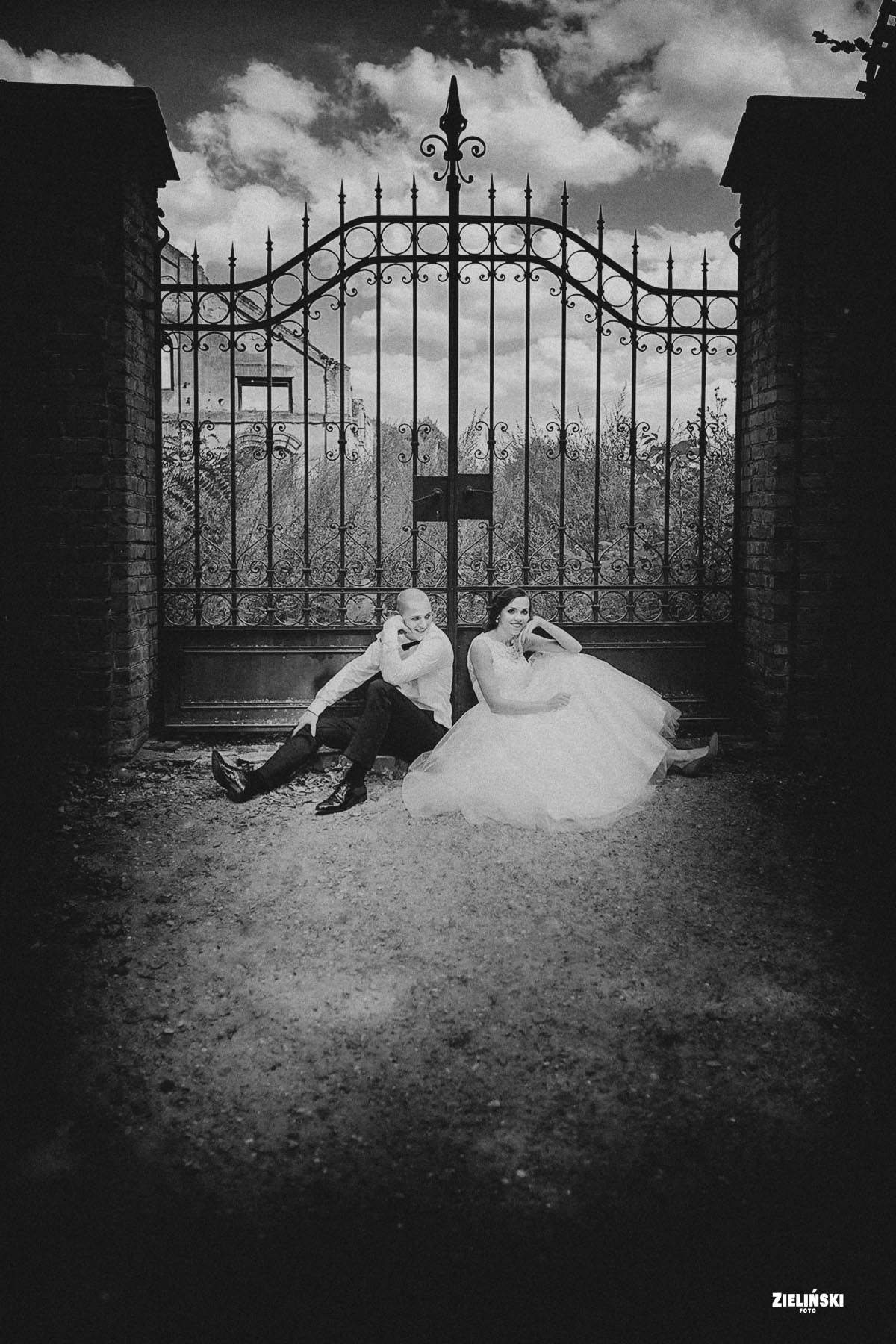Fotografia ślubna - zdjęcia plenerowe i reportażowe - zdjęcie nr 24