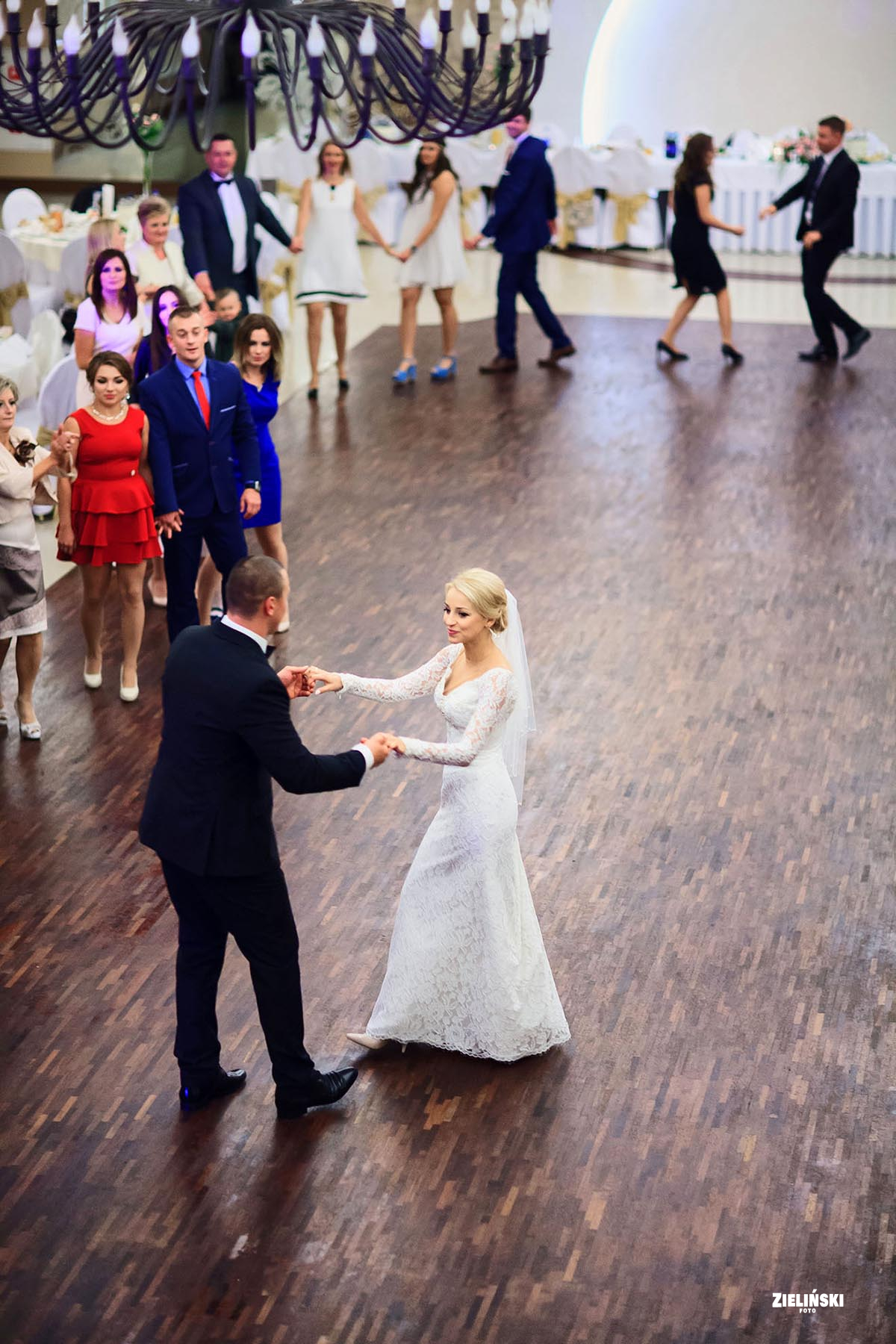 Fotografia ślubna - zdjęcia plenerowe i reportażowe - zdjęcie nr 30