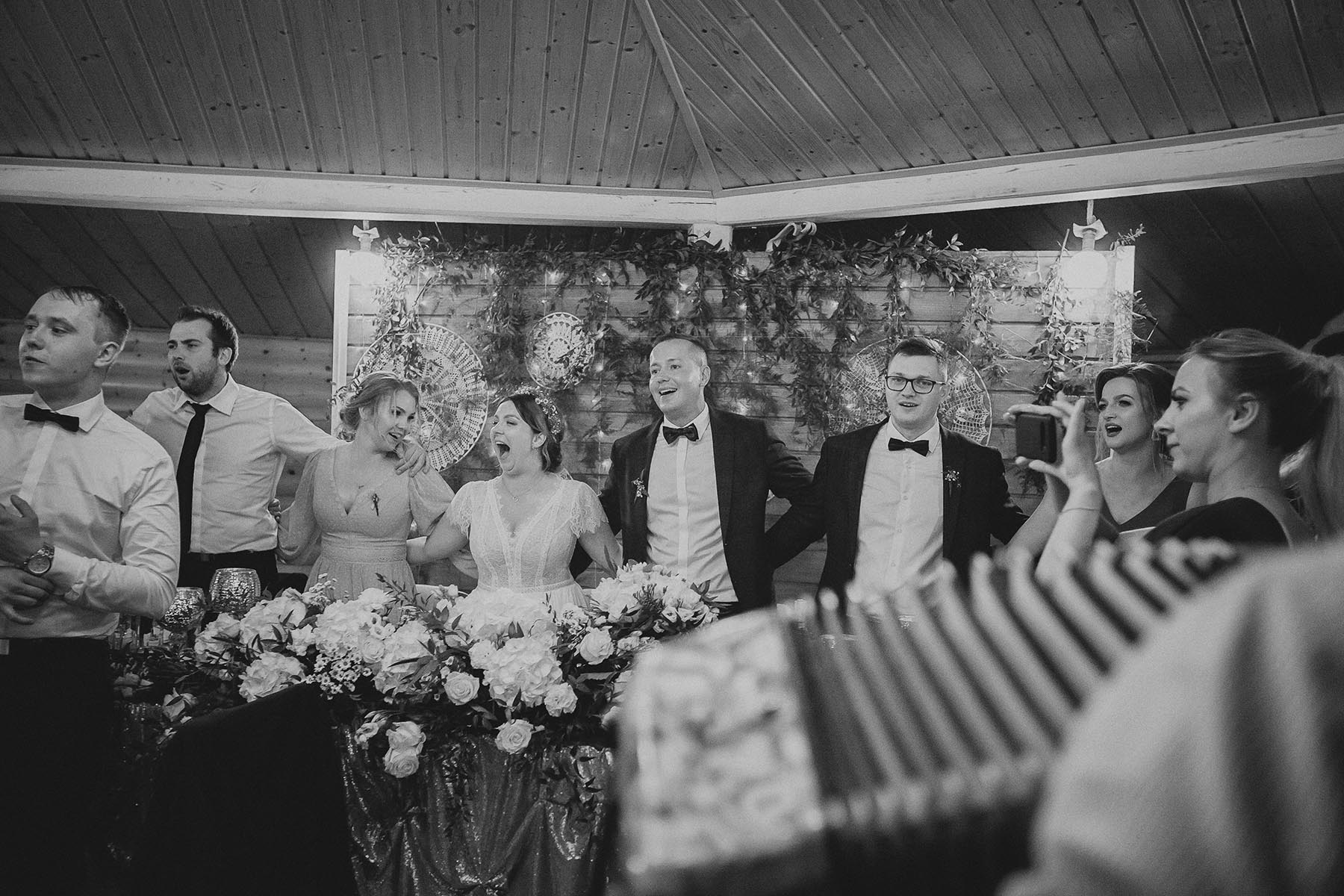 Fotografia ślubna - zdjęcia plenerowe i reportażowe - zdjęcie nr 18